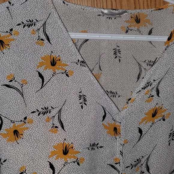 Womans flowy crop top - Picture 2 of 3